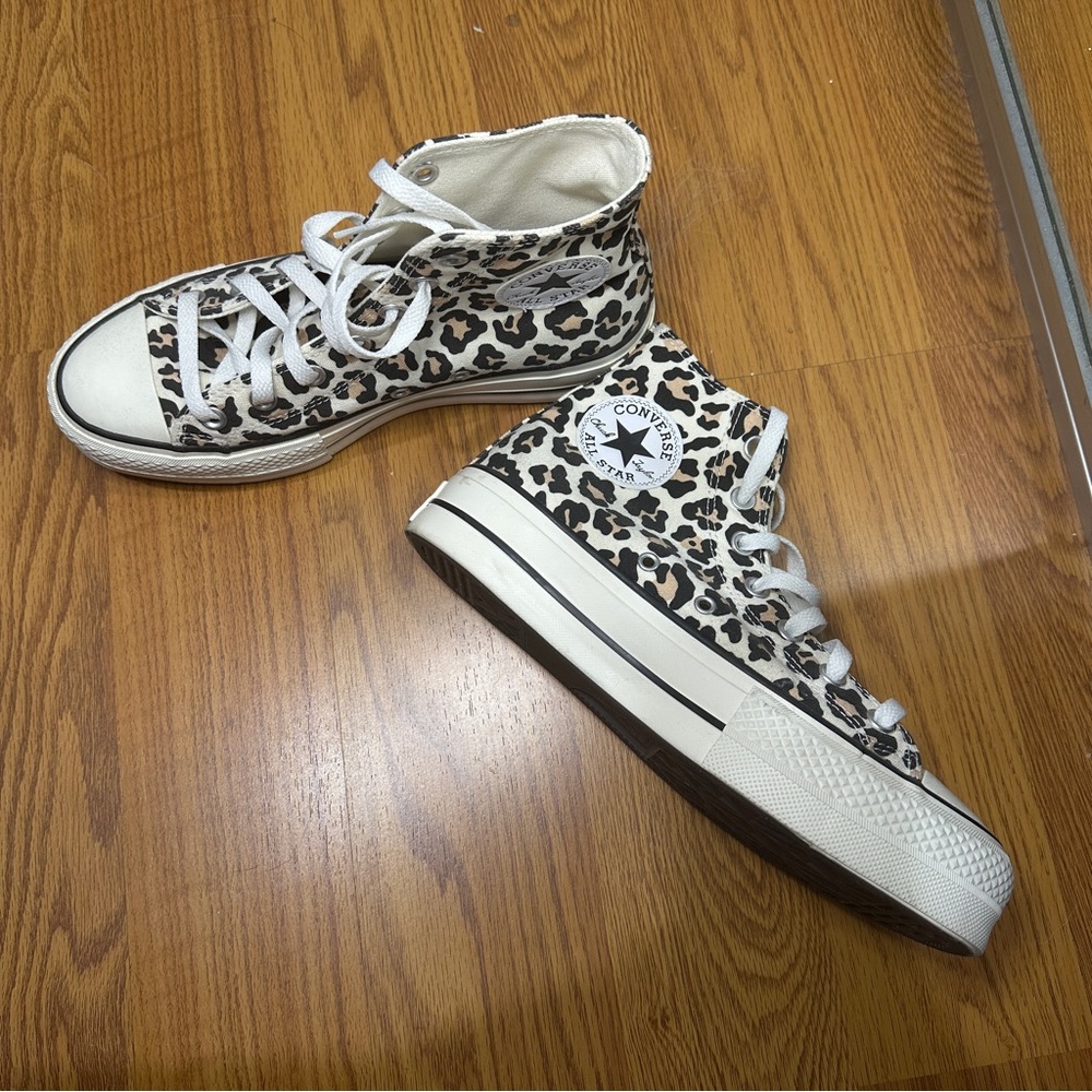 Platform High Top Converse